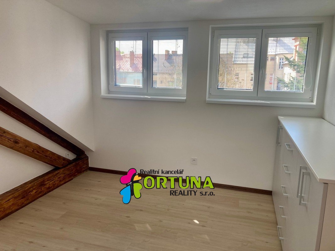 Pronájem byty 2+kk, 35 m² - České Budějovice